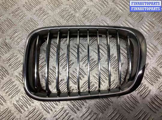купить Решетка радиатора на BMW 3-Series 3-Series (E46) 2001-2005 рестайлинг