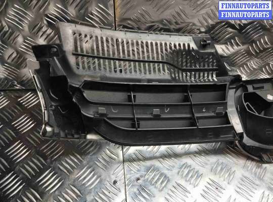 купить Решетка радиатора на Volkswagen Golf Golf V (1K) 2004-2009