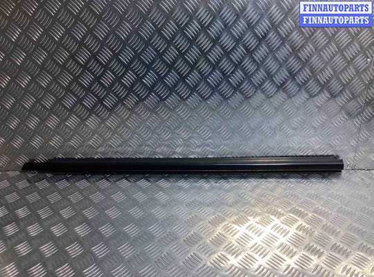 Молдинг стекла двери передней левой наружный DGQ8329 на Chrysler Voyager Voyager IV (RG) 2001-2008
