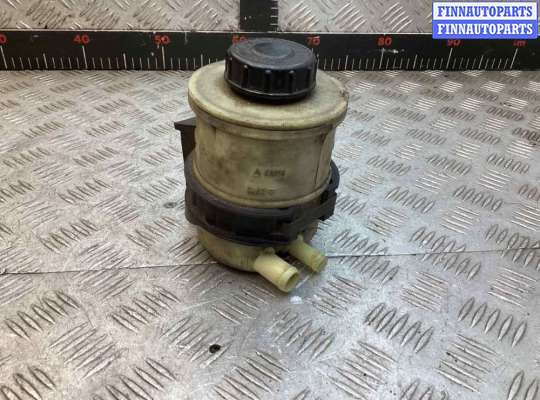 Бачок гидроусилителя RN1581204 на Renault Megane Megane I 1995-2002