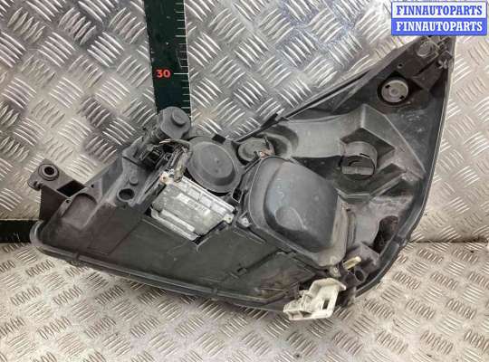 Фара передняя на Renault Espace IV