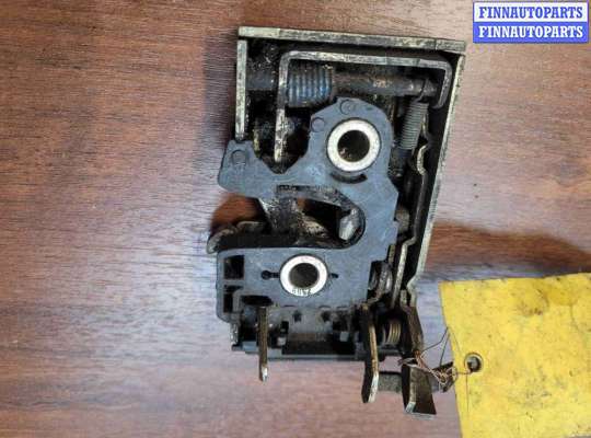 купить Замок двери передней правой на Volkswagen Passat Passat B3 1988-1993