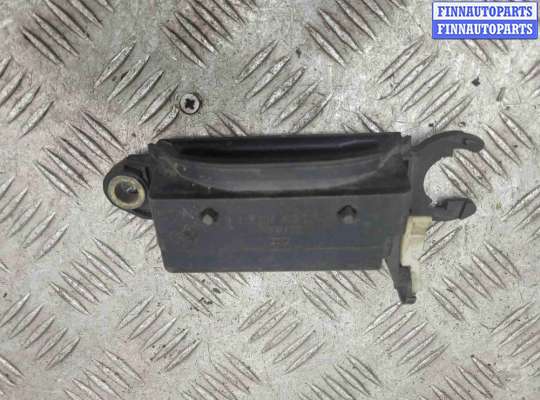 купить Ручка наружная передняя левая на Audi 80 80 B3 (89) 1986-1991