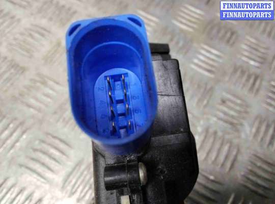 купить Замок двери передней правой на Volkswagen Polo Polo IV (9N) 2005-2009 рестайлинг