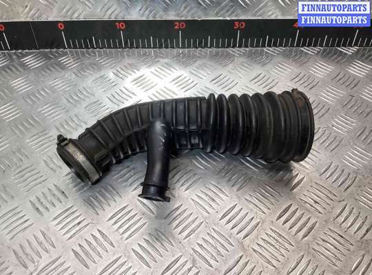 Патрубок (трубка, шланг) на Ford Mondeo III