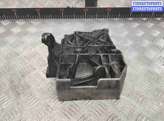 купить Кронштейн компрессора кондиционера на Volkswagen Passat Passat B5+ (3B) 2000-2005 рестайлинг