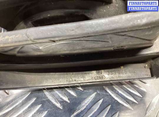 купить Фонарь задний правый на Volkswagen Passat Passat B3 1988-1993