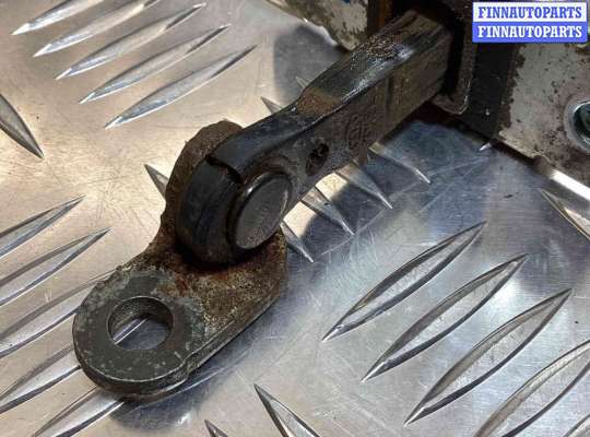 купить Ограничитель открывания двери передней на Kia Sportage Sportage II (JE) 2004-2008