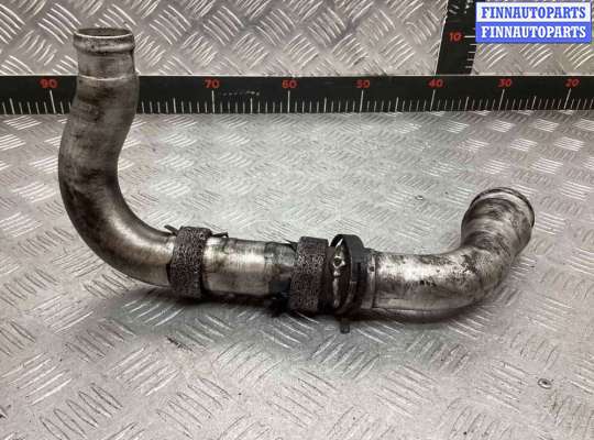 купить Патрубок интеркулера на Volkswagen Passat Passat B4 (3A) 1993-1997