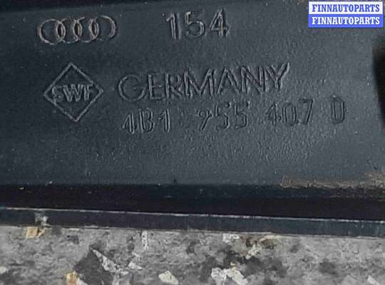 Поводок дворника на Audi A6 (C5)