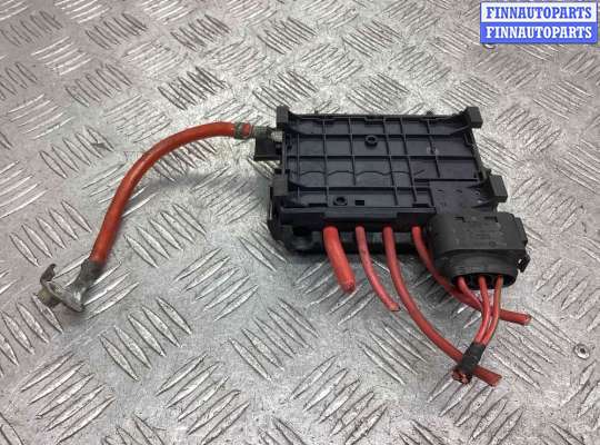 купить Блок предохранителей на Volkswagen Golf Golf IV (1J) 1997-2004