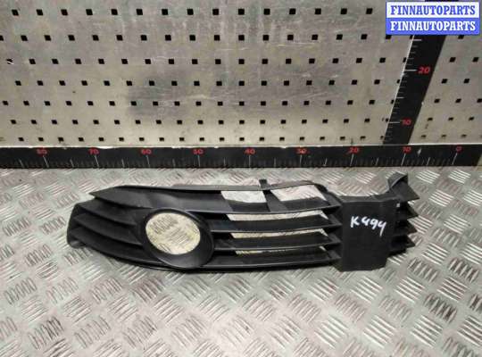 купить Заглушка (решетка) в бампер передний на Volkswagen Passat Passat B5+ (3B) 2000-2005 рестайлинг