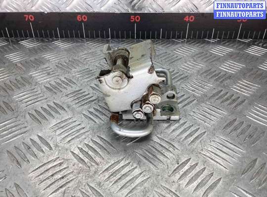 купить Петля двери передней правой на Volkswagen Golf Plus Golf+ V (5M) 2005-2014