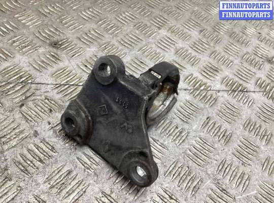 купить Кронштейн полуоси на Renault Scenic Scenic II (JM) 2006-2009 рестайлинг