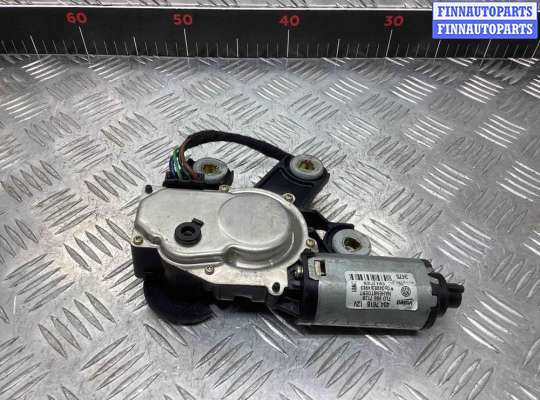 Моторчик дворников (стеклоочистителя) на Volkswagen Touareg I (7L)