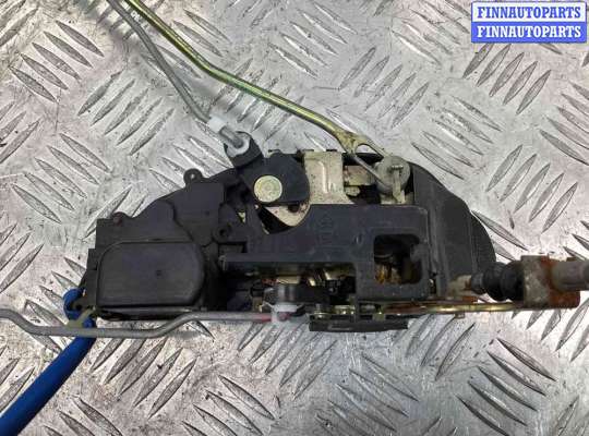 Замок боковой двери на Kia Carnival I (UP, GQ)