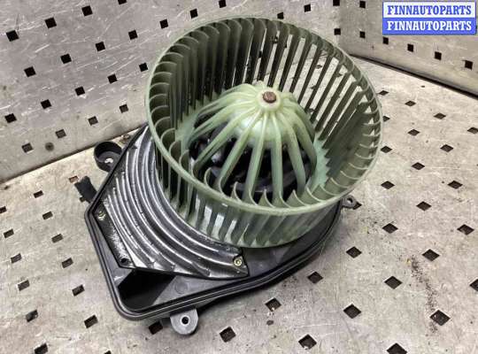 Мотор отопителя на Volkswagen Passat B5 (3B)