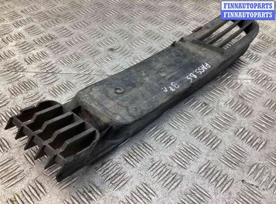 купить Заглушка (решетка) в бампер передний на Volkswagen Passat Passat B5 (3B) 1996-2000