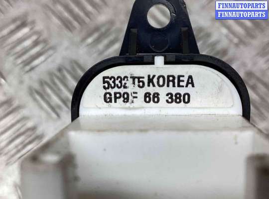 купить Кнопка стеклоподъемника заднего левого на Mazda 6 6 I (GG) 2002-2005