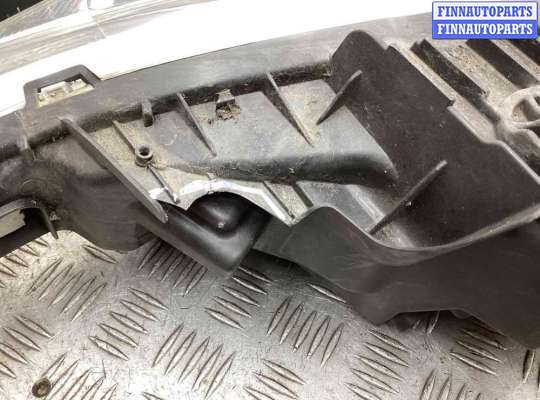 Фара передняя на Peugeot 207
