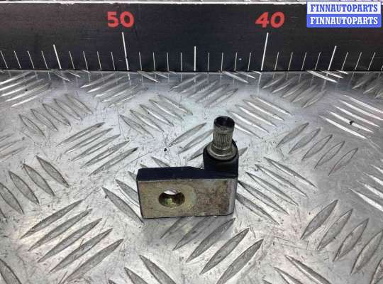 купить Петля двери передней левой на Audi A4 A4 B6 (8EC, 8E5) 2000-2004