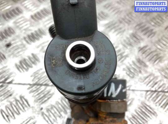 Форсунка топливная на Opel Zafira B