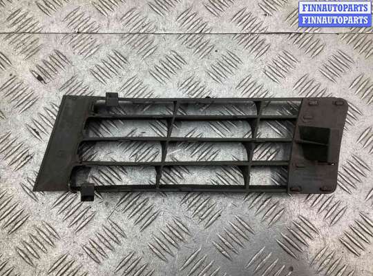 купить Заглушка (решетка) в бампер передний на Audi A4 A4 B5 (8D) 1994-1999