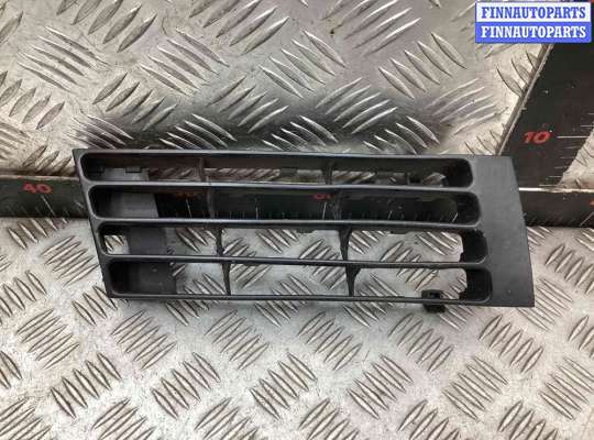 купить Заглушка (решетка) в бампер передний на Audi A4 A4 B5 (8D) 1994-1999