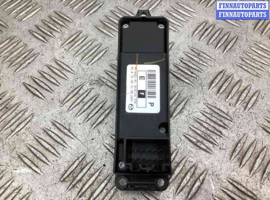 купить Кнопка стеклоподъемника переднего правого на Mazda 3 3 I (BK) 2003-2009