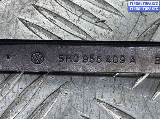 купить Щеткодержатель (поводок стеклоочистителя, дворник) на Volkswagen Golf Plus Golf+ V (5M) 2005-2014