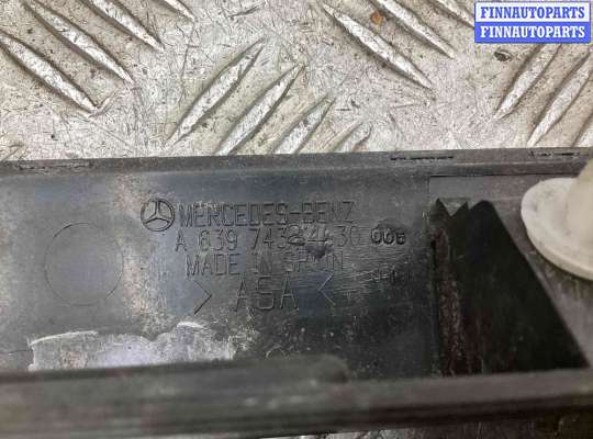 купить Накладка подсветки номера на Mercedes Vito Vito (W639) 2003-2010