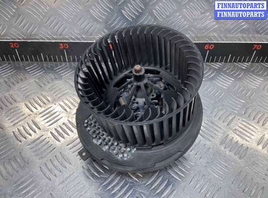 Моторчик печки AU1757173 на Audi A4 A4 B6 (8EC, 8E5) 2000-2004