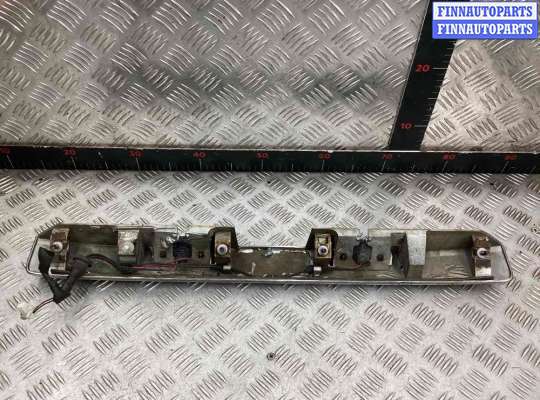 купить Накладка подсветки номера на Nissan X-Trail X-trail (T30) 2004-2007 рестайлинг