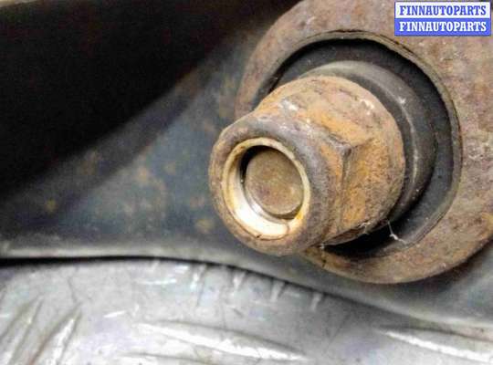 Рычаг подвески на Renault Megane I