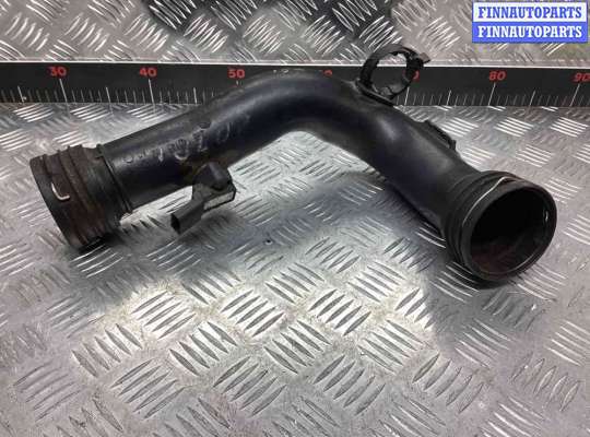 Патрубок интеркулера VG2447376 на Volkswagen Passat Passat B6 (3C) 2005-2010