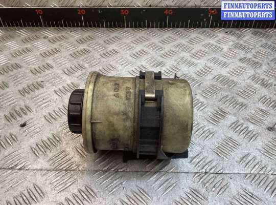 Бачок гидроусилителя RN1587731 на Renault Megane Megane I 1995-2002