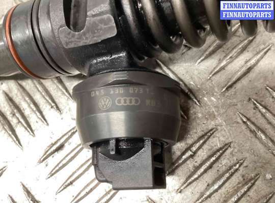 Форсунка топливная на Volkswagen Bora (1J2)