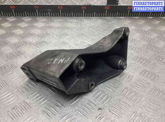 Кронштейн двигателя VG2707668 на Volkswagen Passat Passat B5+ (3B) 2000-2005 рестайлинг