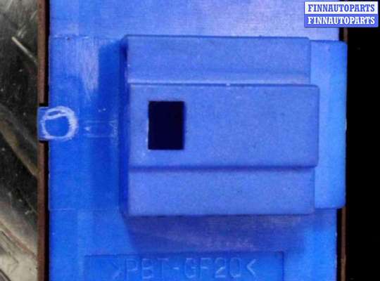 купить Кнопка открытия багажника на Volkswagen Passat Passat B6 (3C) 2005-2010