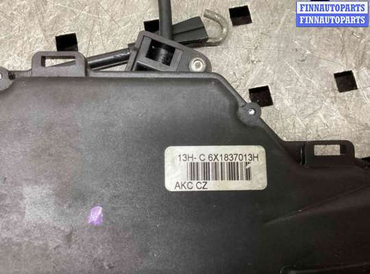 купить Замок двери передней левой на Volkswagen Golf Golf IV (1J) 1997-2004