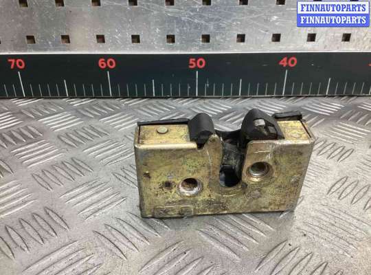 Замок двери передней правой AU1554873 на Audi 100 100 C3 1982-1991