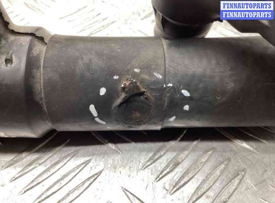 купить Патрубок радиатора на Volkswagen Transporter Transporter T4 (7D) 1990-1997