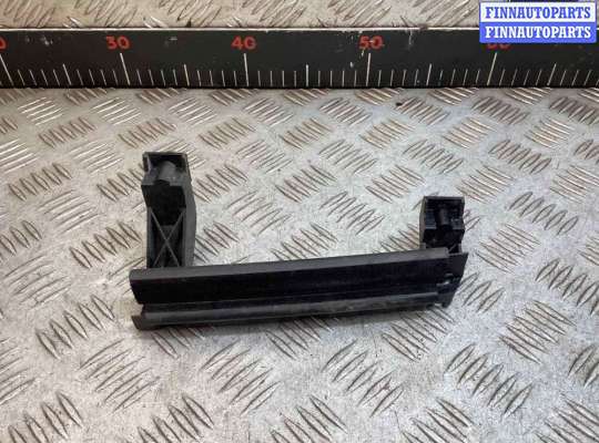 Направляющая стекла FO2177907 на Ford Focus Focus I 2001-2005 рестайлинг