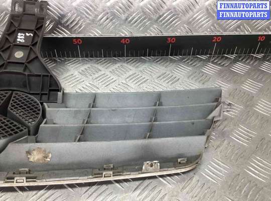 купить Решетка радиатора на Mercedes C C (W203) 2000-2004