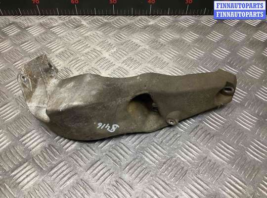 Кронштейн генератора OP2215798 на Opel Vectra Vectra B 1999-2002 рестайлинг