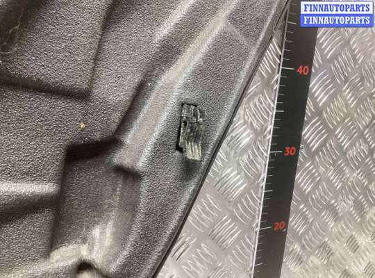 купить Обшивка двери задней левой (дверная карта) на Audi A6 Allroad A6 Allroad C5 (4BH) 2000-2005