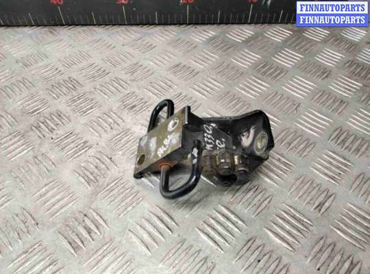 купить Петля двери передней правой на Audi A4 A4 B6 (8EC, 8E5) 2000-2004