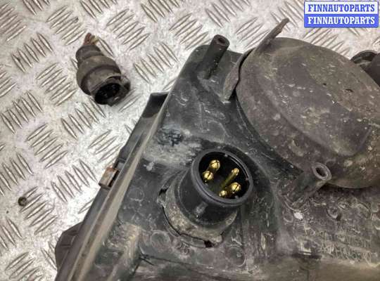 Фара передняя на Volkswagen Passat B5 (3B)