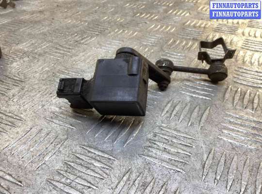 Датчик положения кузова BM3350854 на BMW 5-Series 5-Series (E39) 2000-2004 рестайлинг