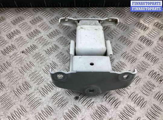 купить Петля двери задней правой на Renault Trafic Trafic II 2001-2014